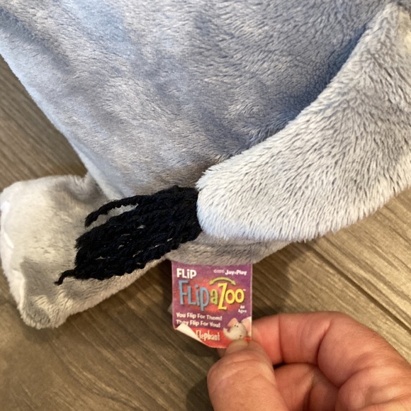 FlipaZoo Emma Elephant and Theodore Tiger stuffed animal - Picture 6 of 6